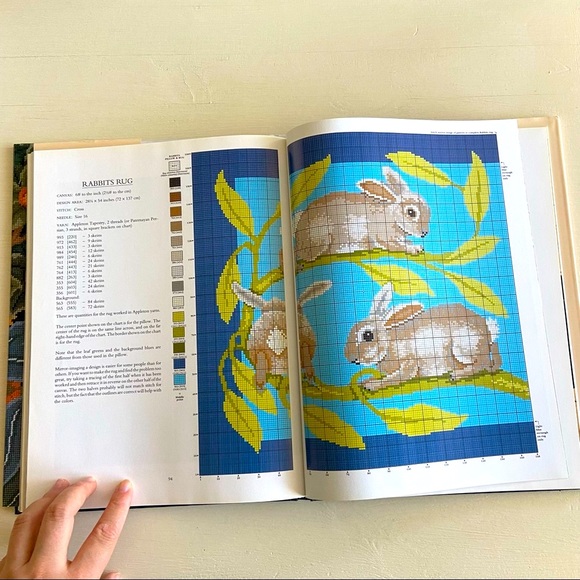 Pattern book, traditional needlepoint - Picture 4 of 5